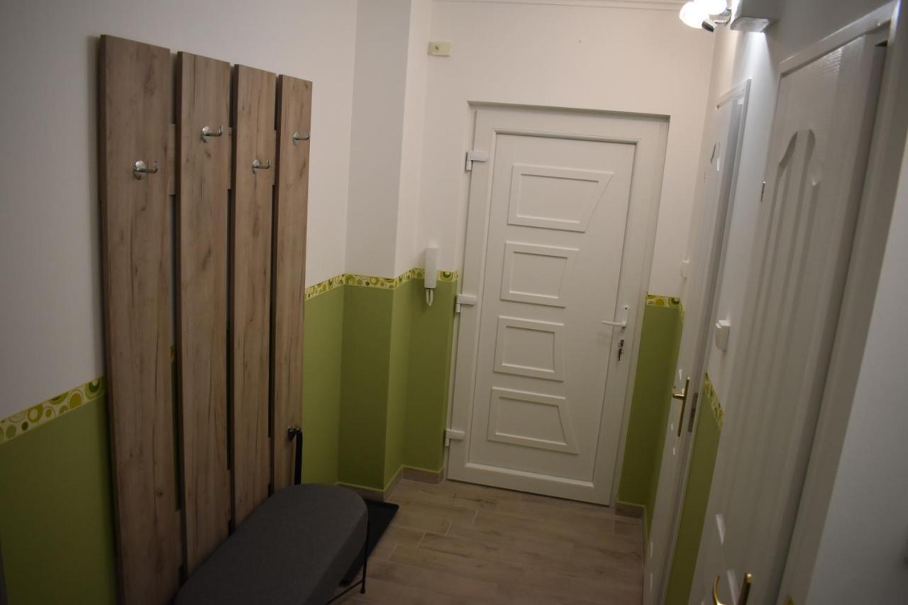 Frezia Apartman Mako Exterior photo
